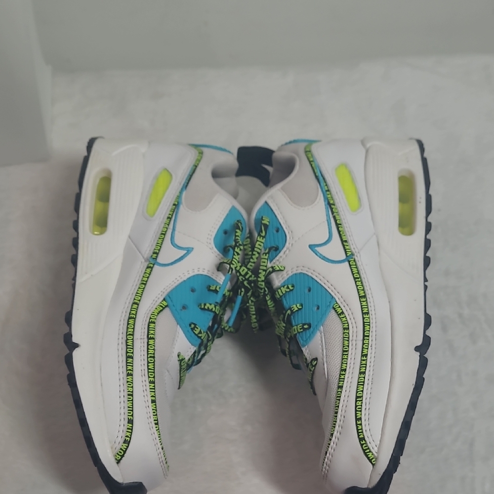 Nike White and Blue Chunky Sneakers - Picture 9 of 10